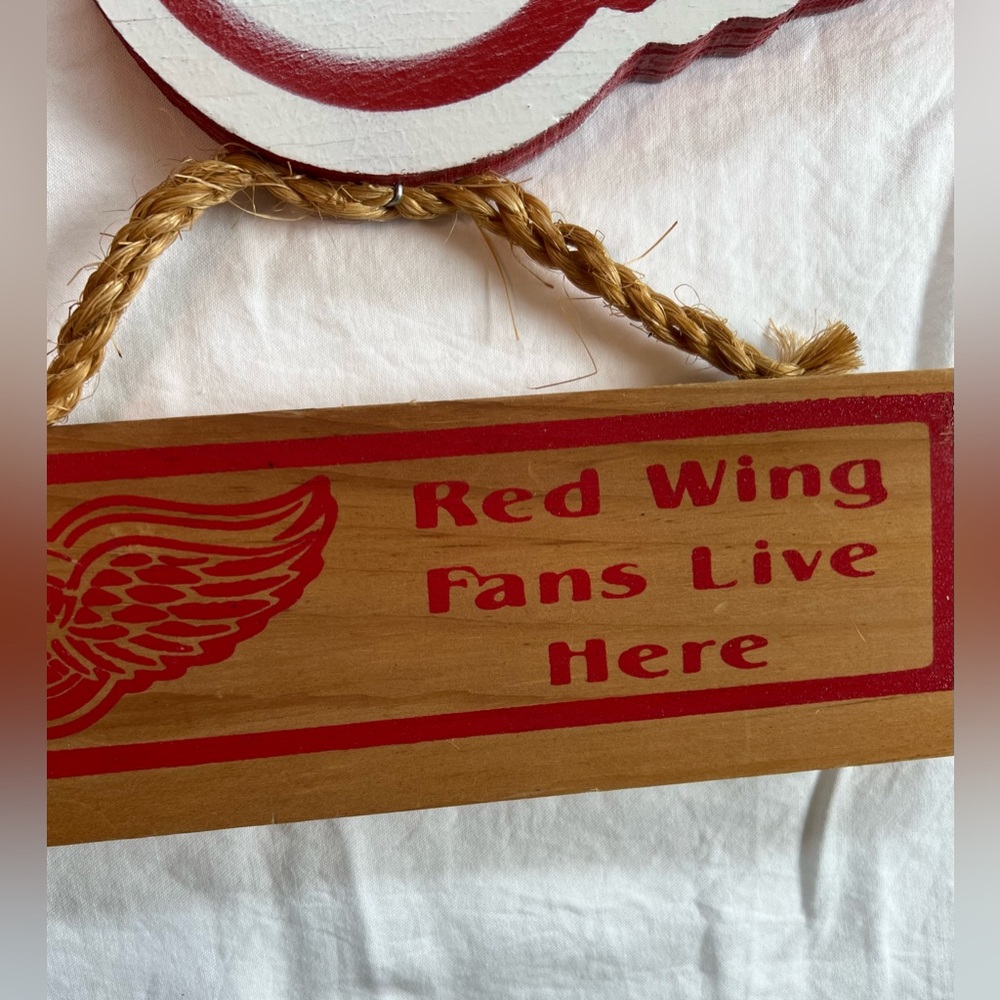 Handmade Detroit Red Wings Sign - Picture 3 of 5